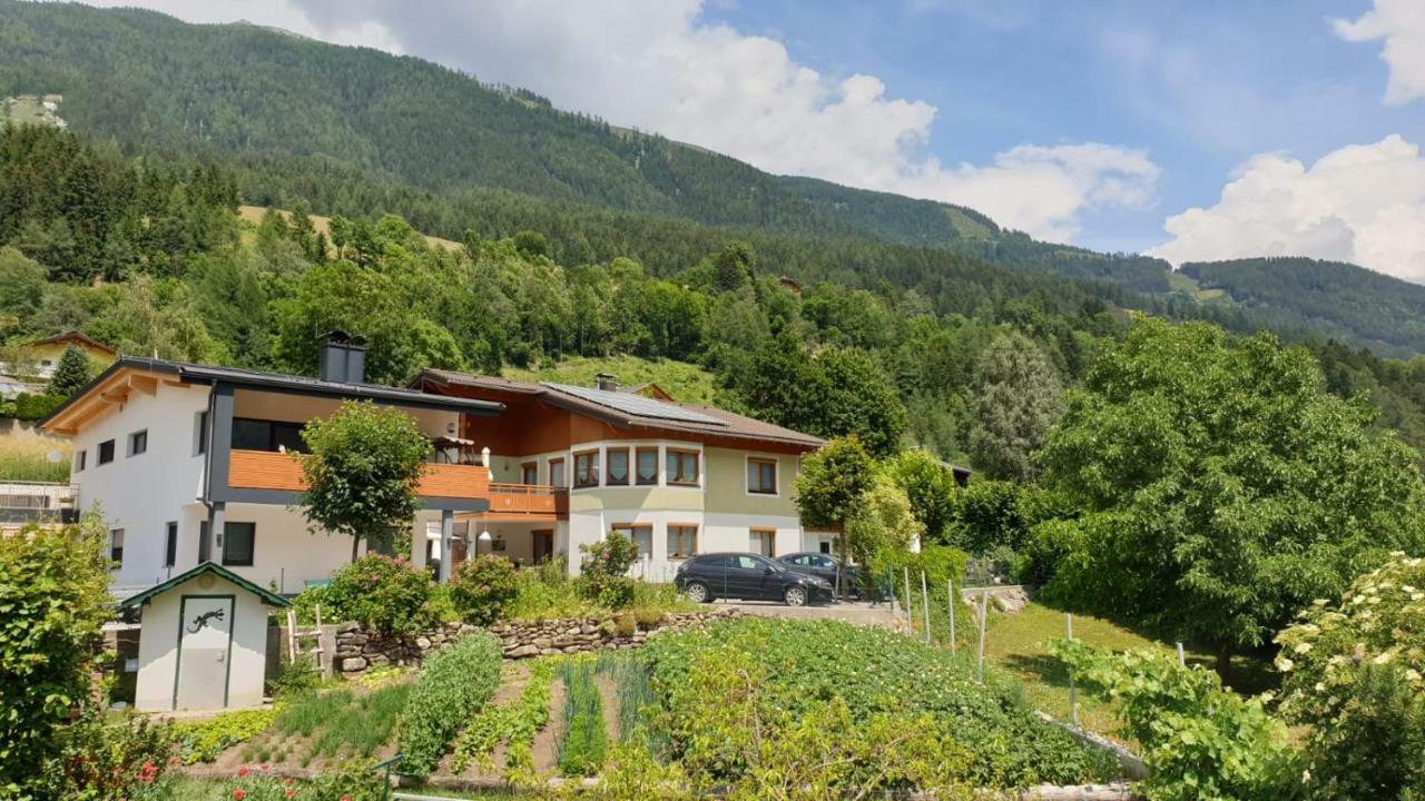 Appartementhaus Zraunig Флаттах Екстер'єр фото